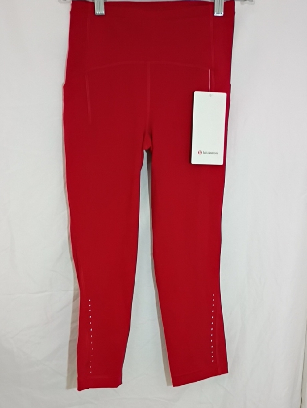 lululemon red and white logo tag